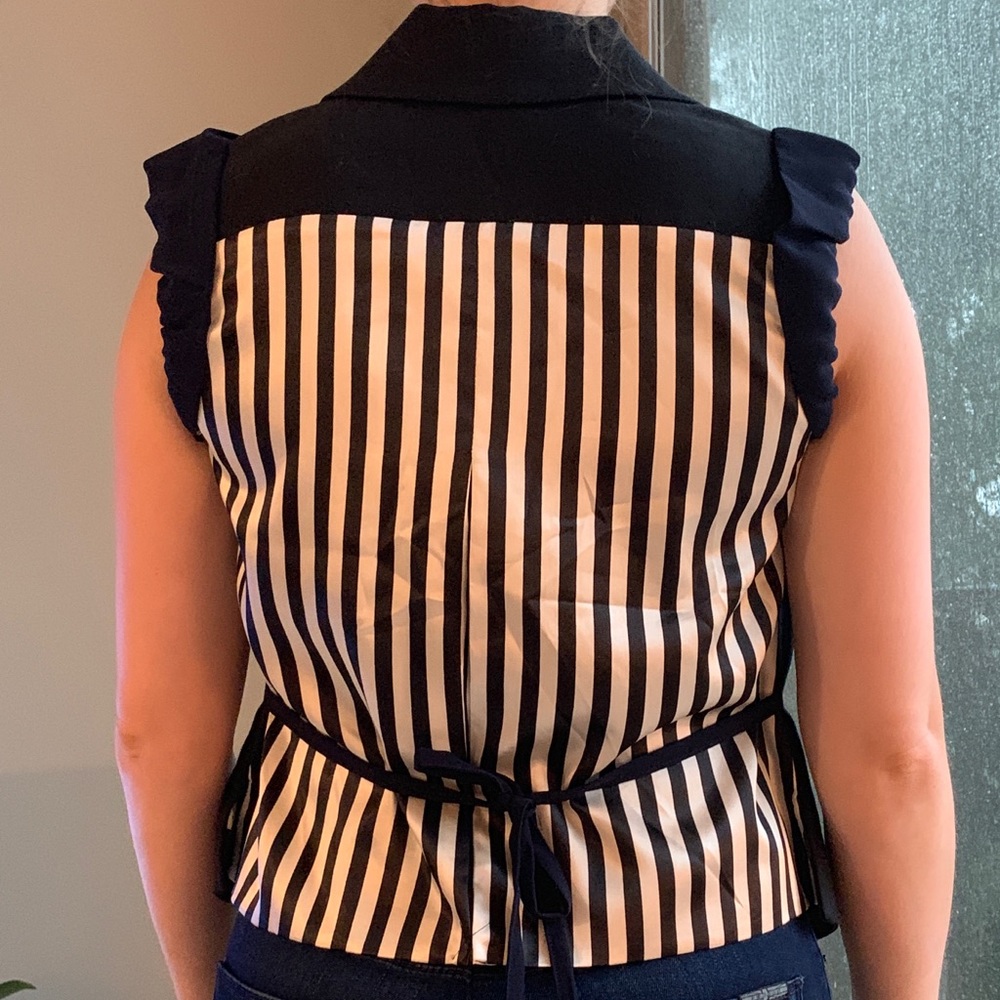 Guess vest - Picture 2 of 8